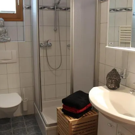 Haus Sprecher سامنون