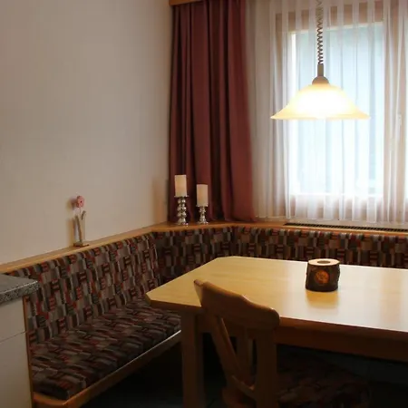 Haus Sprecher سامنون